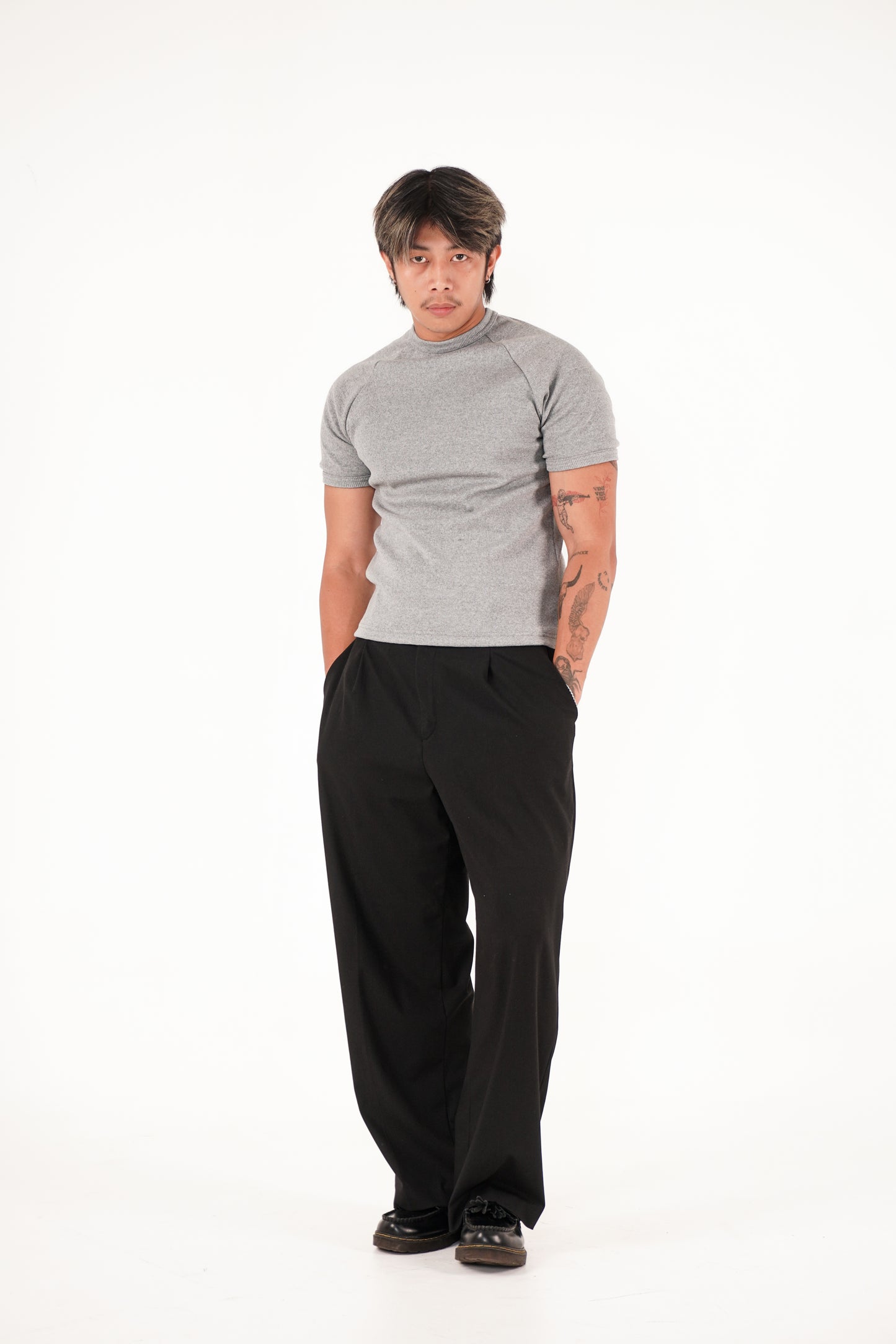 THREADS SLIM FIT RAGLAN (RIBBED)